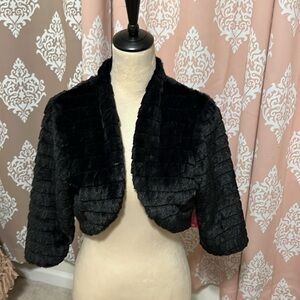 Dressy Shaw/cropped jacket